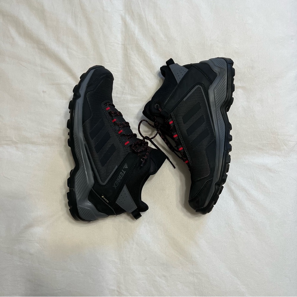 ADIDAS TERREX HIKING BOOTS